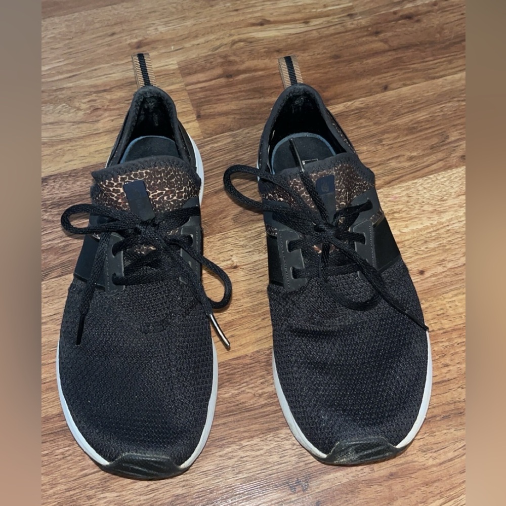 New Balance Women’s Black & Cheetah Print Tennis Shoes